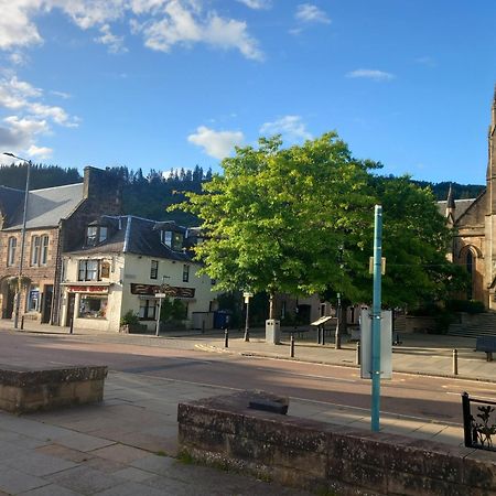 Stunning Village Centre Holiday Home Календер Экстерьер фото